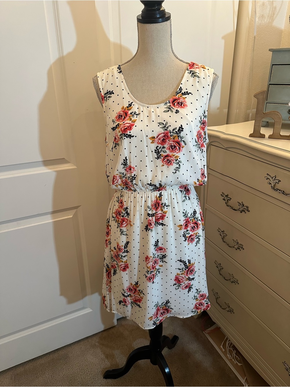 DR2 White Floral Midi Dress with Pink Roses